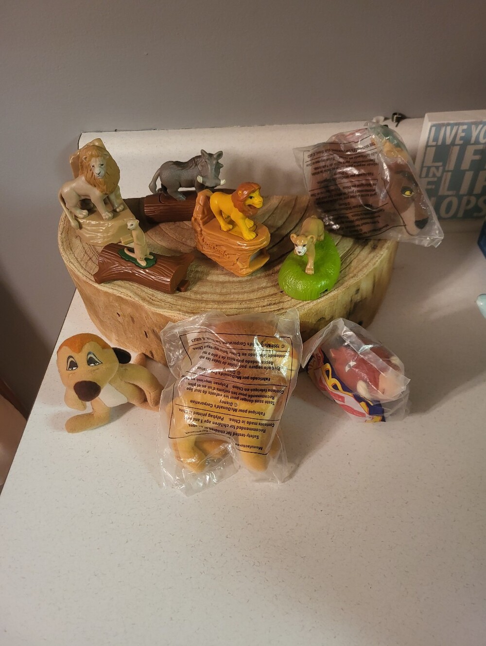 McDonald's Lion King Toy Figurine Set - Yellow, Brown, Green, Gray